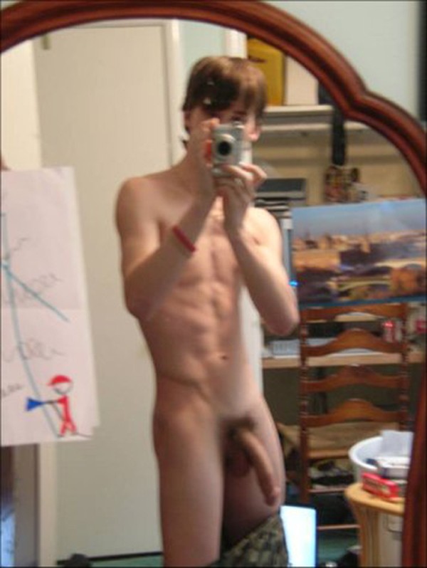 Dude Proud To Show His Dick On Cam