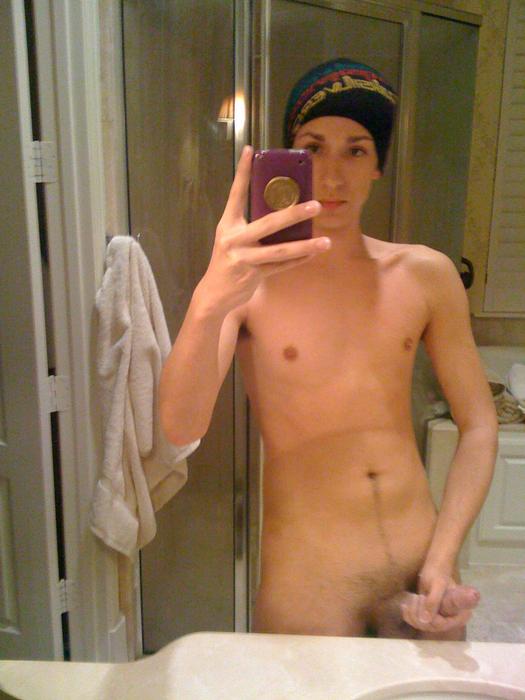 Twink Playing With His Dick