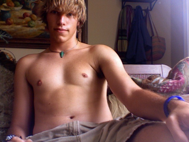 Horny Boy Go Top Less While His Webcam Is On