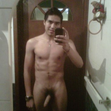 amateur nude male self pics