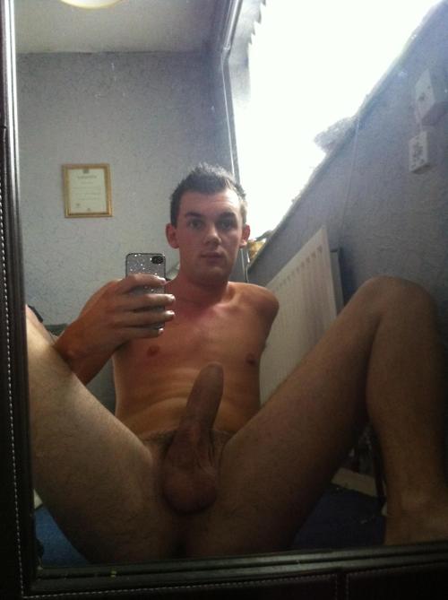 Nude Boy Taking Mirror Self Pics